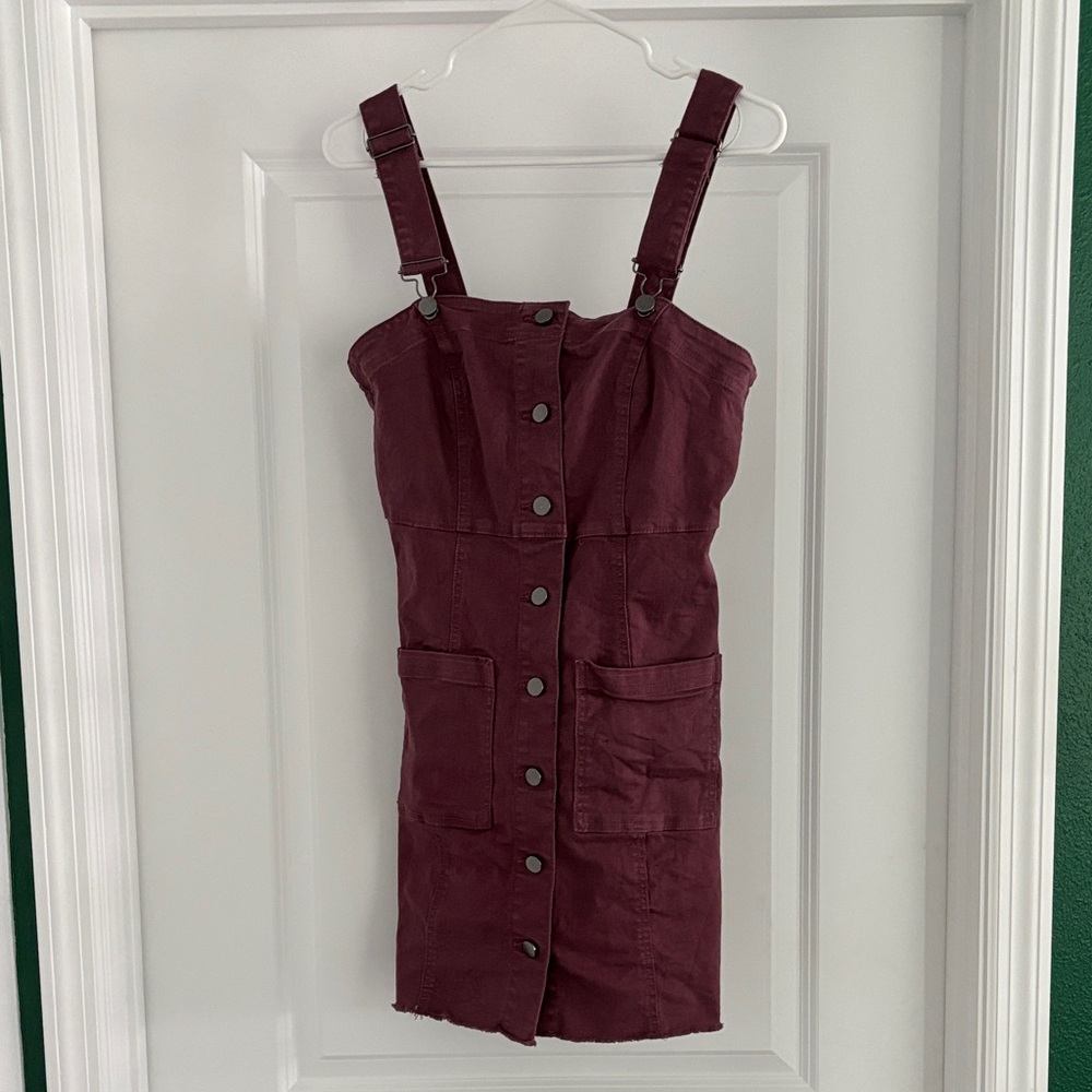 Tinseltown Burgundy Mini Dress with Pockets